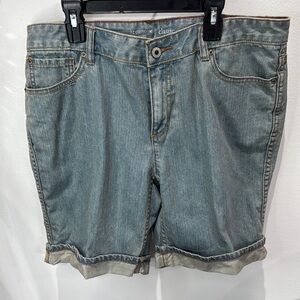 Liz Claiborne Classic Denim Jean Shorts Cuffed Hem Pockets Petite‎ 14 NWT